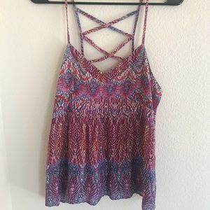 BUCKLE BRAND! FUN SUMMER SHIRT WITH UNIQUE BACK